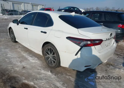 2021 Toyota Camry Se z USA, uszkodzony, nr VIN 4T1G11AK9MU559980